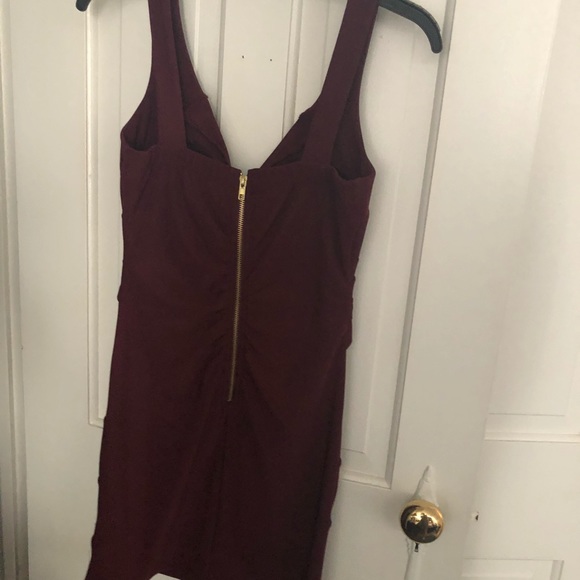 Burgundy dress - Picture 2 of 4